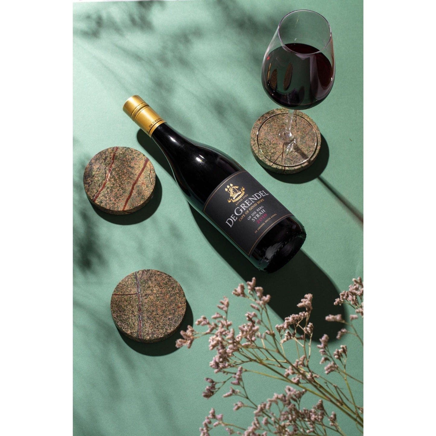 Light Slate Gray De Grendel Op Die Berg Syrah 750ml